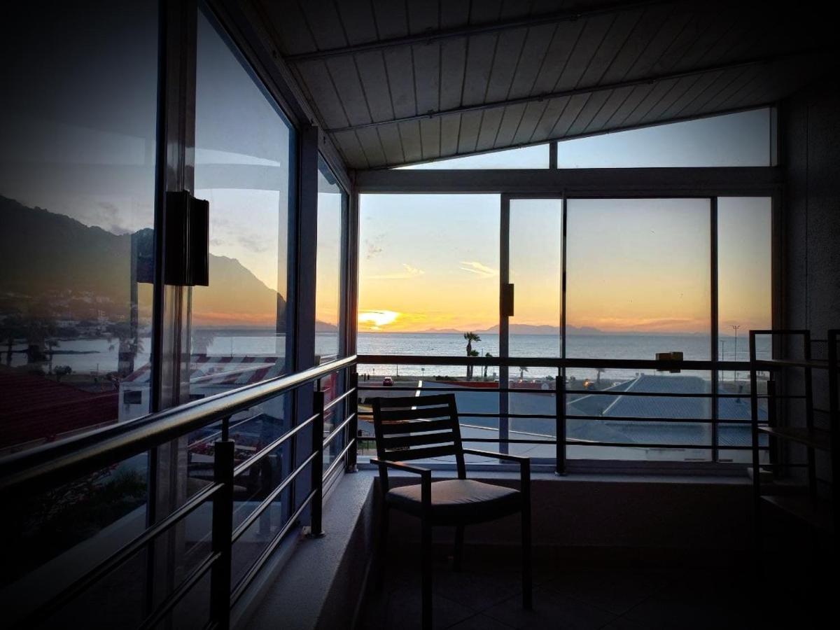 Bay-Side Apartment, Gordon'S Bay Экстерьер фото